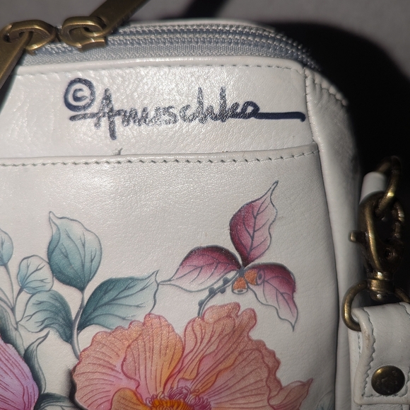 Anuschka zip around travel organizer crossbody bag. - Picture 9 of 14